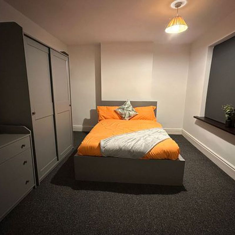 Shared accommodation to rent in Dalestorth Street, Sutton -In - Ashfield NG17