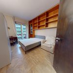 Rent a room of 150 m² in milan