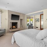 Rent 5 bedroom apartment of 352 m² in Manhattan Beach