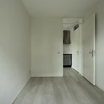 Huur 2 slaapkamer appartement van 55 m² in Almere