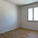 Rent 4 bedroom apartment of 84 m² in Carpentras