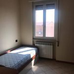 Affitto 3 camera appartamento di 70 m² in Cremona