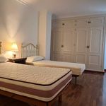 Rent 3 bedroom apartment of 180 m² in Torrevieja