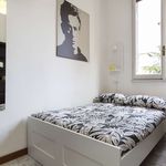 Rent a room of 67 m² in Milan