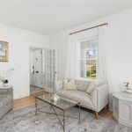 Rent 4 bedroom house of 226 m² in Newport