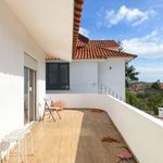 Rent a room of 450 m² in Cascais