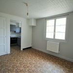Rent 2 bedroom apartment of 35 m² in Nîmes