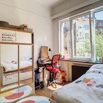 Rent 2 bedroom apartment of 119 m² in Etterbeek