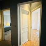 Rent 3 bedroom apartment of 240 m² in Ixelles