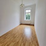 Rent 3 bedroom apartment of 70 m² in Reichenbach im Vogtland