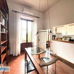 Affitto 6 camera casa di 150 m² in Firenze