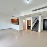 Rent 3 bedroom house of 160 m² in Dubai