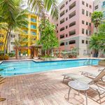 Rent 2 bedroom apartment of 1000 m² in South Miami