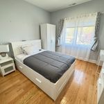 Rent 3 bedroom apartment of 115 m² in West Haven