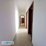 Affitto 4 camera appartamento di 126 m² in Napoli