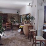 Affitto 4 camera casa di 130 m² in Seravezza