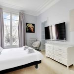 Rent 5 bedroom apartment of 255 m² in Paris