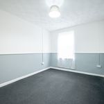 Rent 2 bedroom apartment in Hull