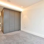 Rent 1 bedroom flat of 54 m² in London