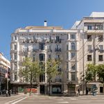 Rent 3 bedroom apartment of 167 m² in Salamanca