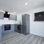 Rent 5 bedroom flat in Cardiff
