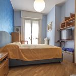 Rent 1 bedroom apartment of 62 m² in Milano