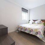 Rent 3 bedroom apartment of 98 m² in València