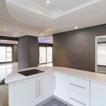 Rent 5 bedroom house of 1338 m² in Johannesburg