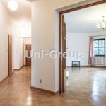 Rent 10 bedroom house of 400 m² in Warsaw