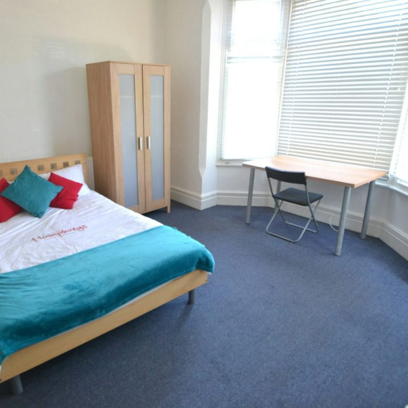 2 Bedroom Property For Rent in West Bridgford - £858 PCM