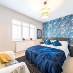 Rent 5 bedroom house in Kings Langley