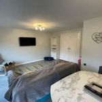 Rent 4 bedroom house in Wrexham