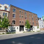 Appartement de 301 m² avec 1 chambre(s) en location à Montréal