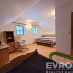Pronajměte si 3 ložnic/e byt o rozloze 105 m² v Špindlerův Mlýn
