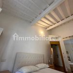 Rent 4 bedroom house of 87 m² in Firenze