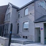 Rent 4 bedroom apartment in Charleroi