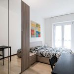 Rent a room of 130 m² in Milan