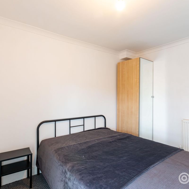 3 Bedroom Ground Flat to Rent at Drum-Brae, Edinburgh, Gyle, Maybury, England Drumbrae