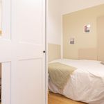 Rent 11 bedroom apartment in Barcelona