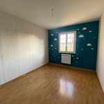 Rent 5 bedroom house of 104 m² in Jouillat