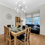 Rent 1 bedroom apartment of 650 m² in London