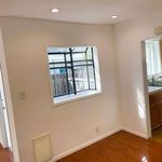 Rent a room of 102 m² in Sherman Oaks