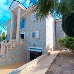 Rent 6 bedroom house of 263 m² in Mont-roig del Camp