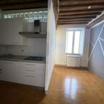 Affitto 2 camera appartamento di 65 m² in Sienna