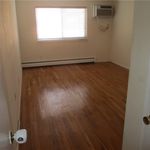 Rent 1 bedroom apartment of 825 m² in Pomona