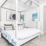 Rent 3 bedroom apartment of 200 m² in Corona Del Mar