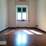 Rent 3 bedroom apartment of 135 m² in Napoli