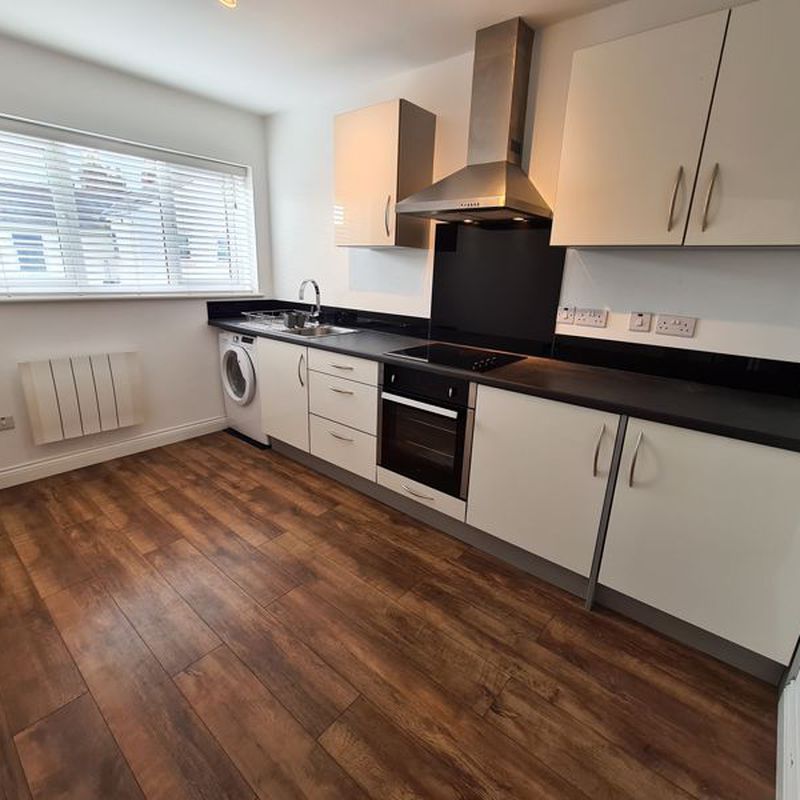 1 bed studio to let in Rugby