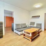 Pronajměte si 3 ložnic/e byt o rozloze 72 m² v Trebic