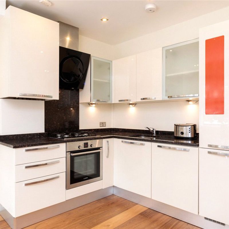 1 bed Flat/Apartment New Instruction Bevenden Street, Shoreditch £2,495 PCM Fees Apply Barking